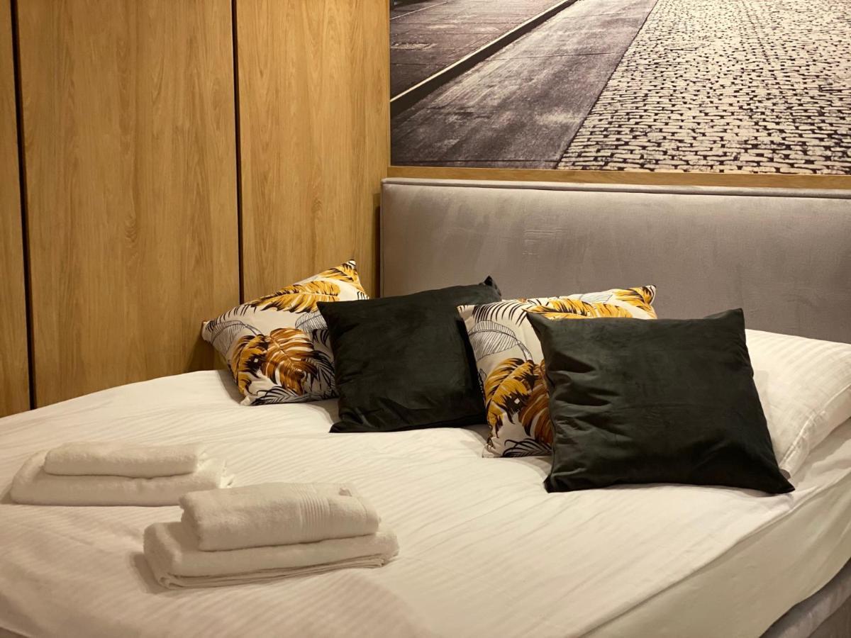 Family & Business Elegant Apartments Ventus IX Wiekow- Centrum Downtown New! เคียลเซ ภายนอก รูปภาพ