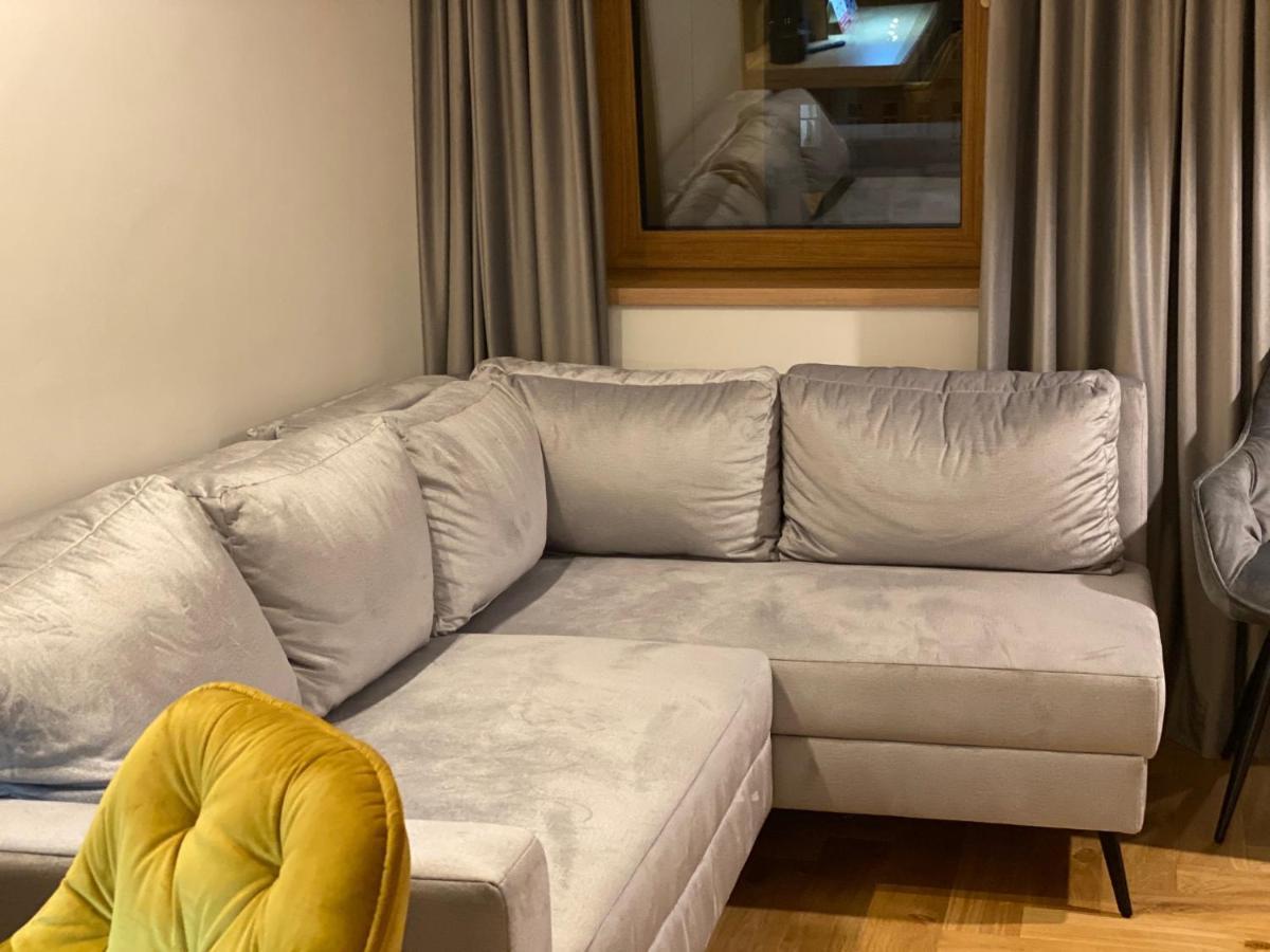 Family & Business Elegant Apartments Ventus IX Wiekow- Centrum Downtown New! เคียลเซ ภายนอก รูปภาพ